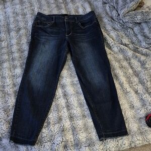 1822 🖤 Crop Jeggings (661)